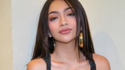 Snapshot of asiansexqueenx chatting on December 2024 03:18:02 AM Miss Nia online show from December 2024 03:18:02 AM
