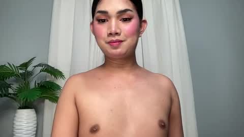 Snapshot of asiansweet_lily chatting on July 2026 02:18:02 PM Lily online show from July 2026 02:18:02 PM