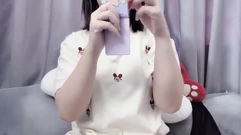 Snapshot of asiasweety chatting on September 2025 01:18:02 AM SoHye online show from September 2025 01:18:02 AM