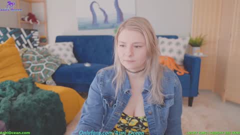 Snapshot of asiri_ocean chatting on March 2026 02:34:01 PM Asiri pronounced Ah-siri Please no nicknames 3 online show from March 2026 02:34:01 PM