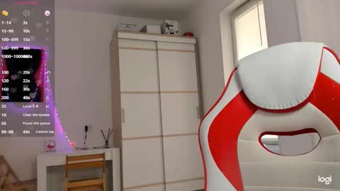 Snapshot of askcaroline chatting on March 2026 01:22:01 PM Caroline online show from March 2026 01:22:01 PM