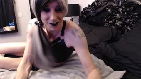 Snapshot of asluttyrose chatting on December 2024 08:36:02 PM asluttyrose online show from December 2024 08:36:02 PM