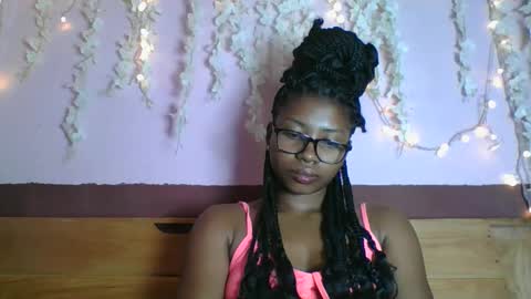 asmiraa online show from May 2026 09:09:02 PM