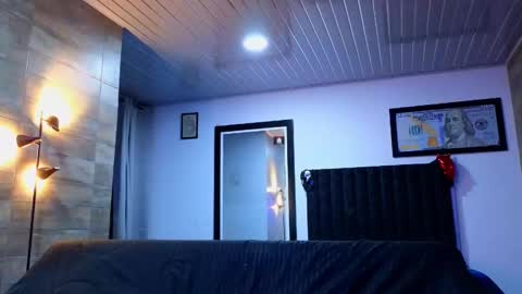 Asmodeo  -   online show from October 2025 11:27:02 PM