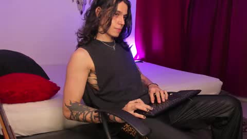 Snapshot of asmodeuszz chatting on February 2025 06:55:01 AM asmodeuszz online show from February 2025 06:55:01 AM