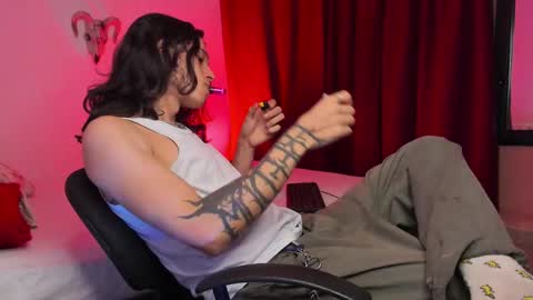 Snapshot of asmodeuszz chatting on February 2025 05:27:01 AM asmodeuszz online show from February 2025 05:27:01 AM