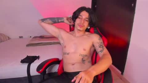 asmodeuszz online show from March 2026 02:22:01 AM