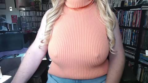 Aspen Vale online show from September 2025 07:41:02 PM