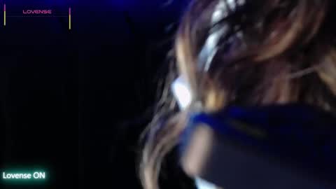   online show from December 2025 04:52:02 AM