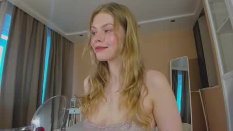 Snapshot of ass_latte chatting on October 2025 05:05:02 AM Sasha online show from October 2025 05:05:02 AM