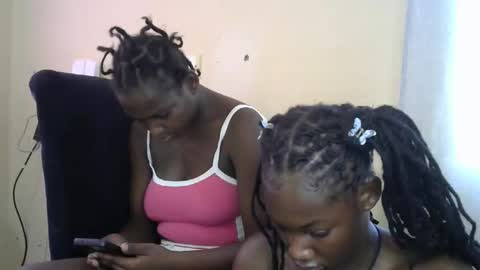Snapshot of ass_wife chatting on October 2025 11:32:02 AM ass_wife online show from October 2025 11:32:02 AM
