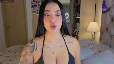 Snapshot of asshley__ chatting on February 2026 05:53:01 PM Ashley online show from February 2026 05:53:01 PM