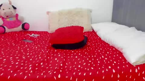 Snapshot of asshley_cute chatting on December 2024 11:01:02 PM instagramsoofiaa giraldo online show from December 2024 11:01:02 PM