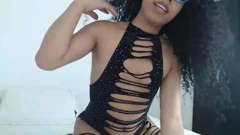 assiavilla1 online show from May 2026 07:19:01 PM