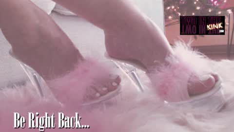 ASSleigh Abbott online show from December 2024 02:10:02 AM