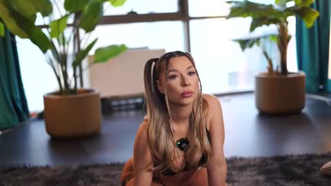 Starting 930 PM EU TIME online show from December 2025 10:31:01 AM