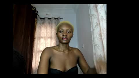 Assy girl25 online show from June 2026 10:21:02 AM
