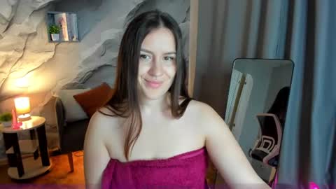 Snapshot of asti_bubbles chatting on June 2026 01:25:02 AM Asti online show from June 2026 01:25:02 AM