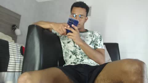 Aston  online show from November 2025 10:34:02 PM