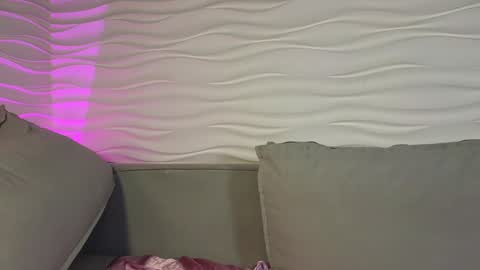 Snapshot of astra_lis chatting on December 2024 11:24:02 AM Astra online show from December 2024 11:24:02 AM