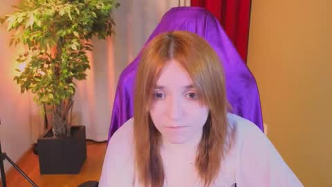 Snapshot of astra_lis chatting on October 2025 09:02:01 PM Astra online show from October 2025 09:02:01 PM