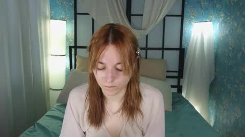 Snapshot of astra_lis chatting on October 2025 12:25:02 PM Astra online show from October 2025 12:25:02 PM