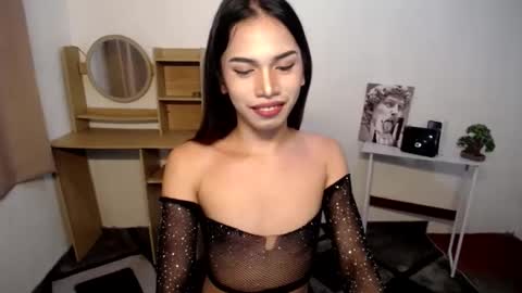 Snapshot of astraea_xxx chatting on December 2024 03:17:01 PM Anna online show from December 2024 03:17:01 PM