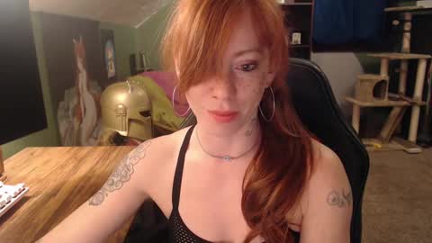 Snapshot of astraeasiren chatting on January 2025 05:03:02 AM AstraeaSiren online show from January 2025 05:03:02 AM
