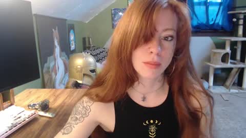 Snapshot of astraeasiren chatting on January 2025 06:23:01 PM AstraeaSiren online show from January 2025 06:23:01 PM