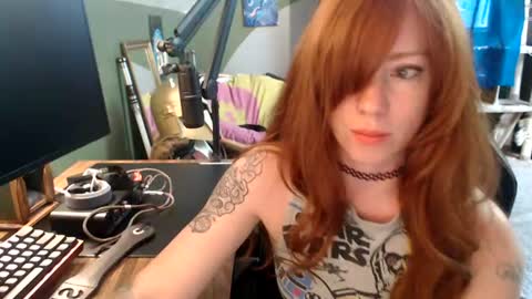 Snapshot of astraeasiren chatting on June 2026 07:06:02 PM AstraeaSiren online show from June 2026 07:06:02 PM