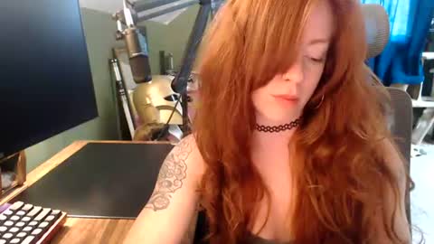 Snapshot of astraeasiren chatting on July 2026 05:26:02 PM AstraeaSiren online show from July 2026 05:26:02 PM