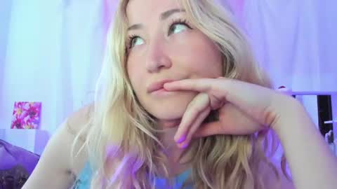 astramonroe online show from June 2026 10:03:01 AM