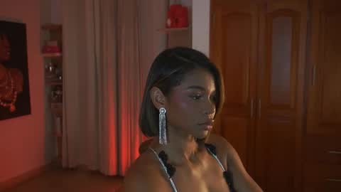 Snapshot of astrea_1 chatting on October 2025 12:44:01 AM Astrea online show from October 2025 12:44:01 AM