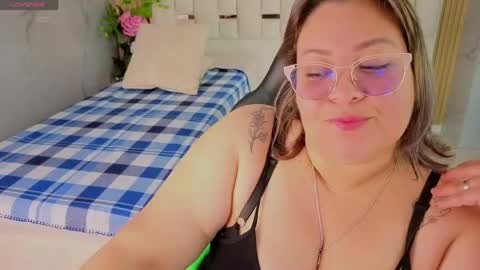 astrid1_s online show from June 2026 03:11:01 AM