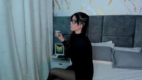 astrid_velle online show from January 2026 03:32:01 AM