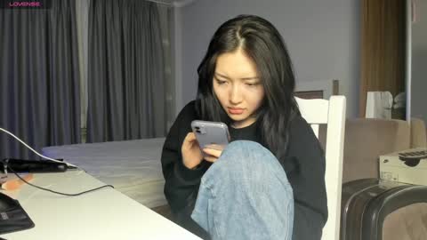 asuna_kirigaya online show from December 2024 12:23:01 AM