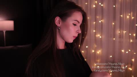 Snapshot of asuna_niiya chatting on December 2024 09:09:02 PM Asuna Niiya - online show from December 2024 09:09:02 PM