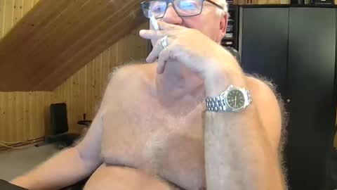 Snapshot of asusandy chatting on September 2025 09:48:02 PM asusandy online show from September 2025 09:48:02 PM