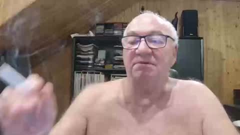 Snapshot of asusandy chatting on March 2026 12:01:01 AM asusandy online show from March 2026 12:01:01 AM