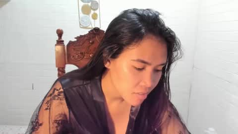Snapshot of asuzaka27 chatting on December 2024 11:21:02 AM asuzaka27 online show from December 2024 11:21:02 AM