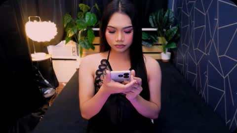 atashakendall online show from January 2026 02:03:01 AM