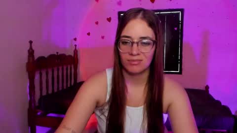 Snapshot of atenas__05 chatting on December 2024 06:53:02 PM atenas online show from December 2024 06:53:02 PM