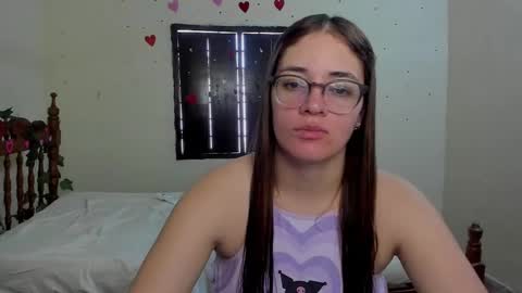 Snapshot of atenas__05 chatting on January 2025 07:00:02 PM atenas online show from January 2025 07:00:02 PM