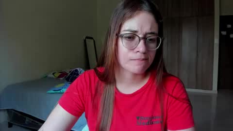 Snapshot of atenas__05 chatting on January 2025 07:03:01 PM atenas online show from January 2025 07:03:01 PM