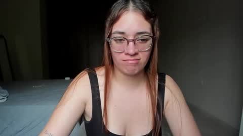 Snapshot of atenas__05 chatting on January 2025 07:10:02 PM atenas online show from January 2025 07:10:02 PM