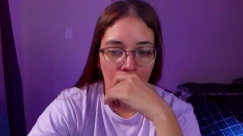 Snapshot of atenas__05 chatting on February 2025 07:10:02 PM atenas online show from February 2025 07:10:02 PM