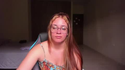 Snapshot of atenas__05 chatting on February 2025 07:14:01 PM atenas online show from February 2025 07:14:01 PM