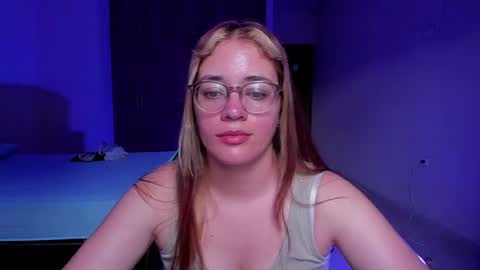 Snapshot of atenas__05 chatting on February 2025 10:31:01 PM atenas online show from February 2025 10:31:01 PM