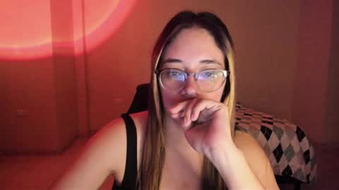 Snapshot of atenas__05 chatting on September 2025 09:14:02 AM atenas online show from September 2025 09:14:02 AM