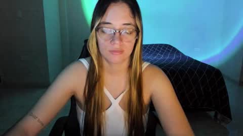 Snapshot of atenas__05 chatting on October 2025 09:29:01 AM atenas online show from October 2025 09:29:01 AM